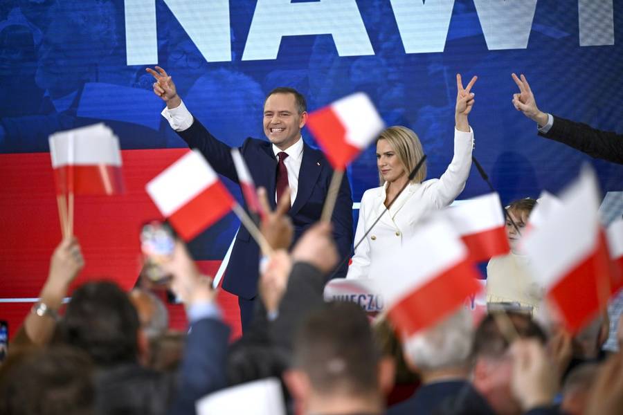 Karol Nawrocki szczerze o rodzicach. Ojciec był nieobecny, matce publicznie wyznał miłość