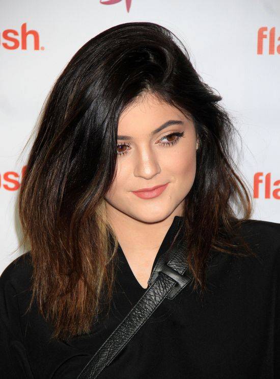 Usta Kylie Jenner przedmiotem internetowego sporu