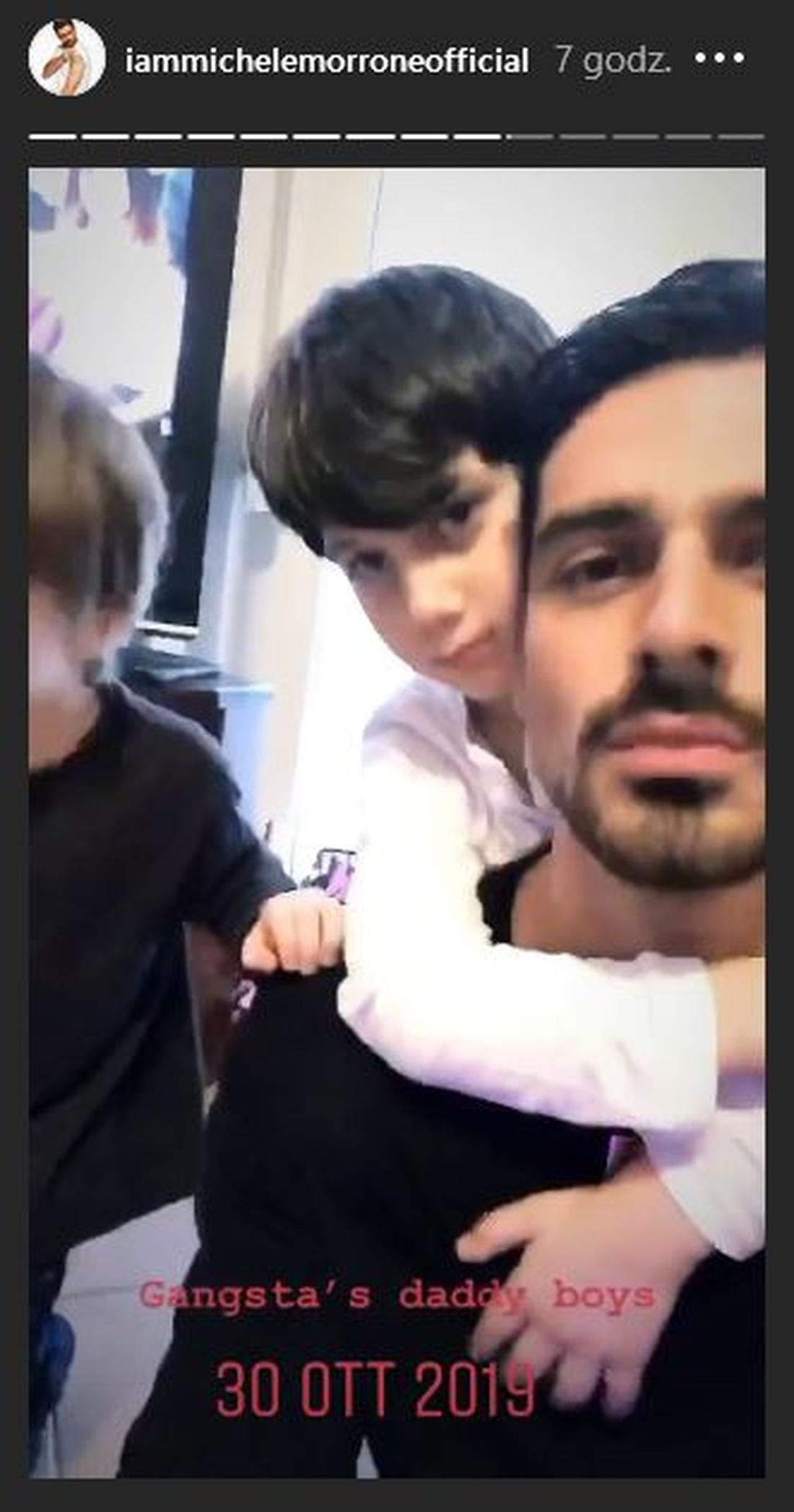 Michele Morrone z synami