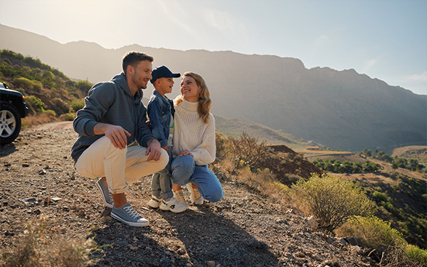 FAMILY VIBES – nowa kampania born2be SS22