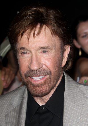 chuck-norris-g-R1