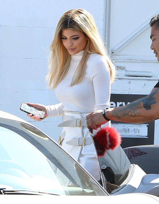 Fryzury Kylie Jenner