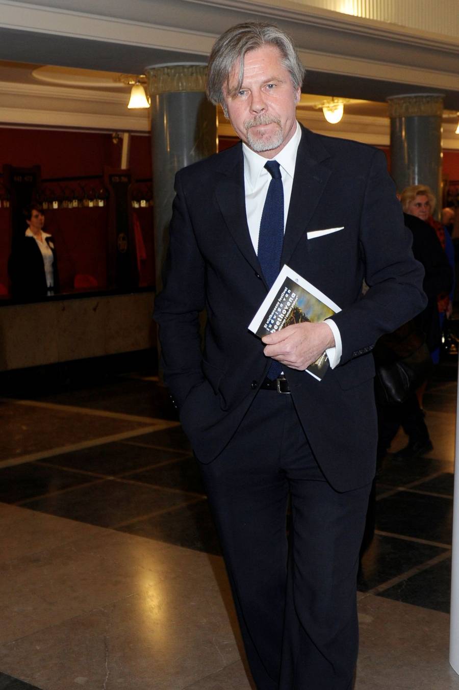 Wszyscy tracili dla niej głowę! Tak potoczyły się miłosne perypetie Grażyny Szapołowskiej (FOTO)