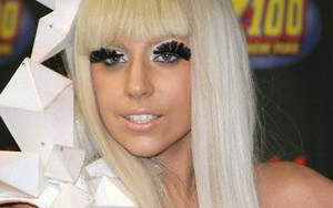 Lady Gaga uderzyła swoją tancerkę w twarz (VIDEO)