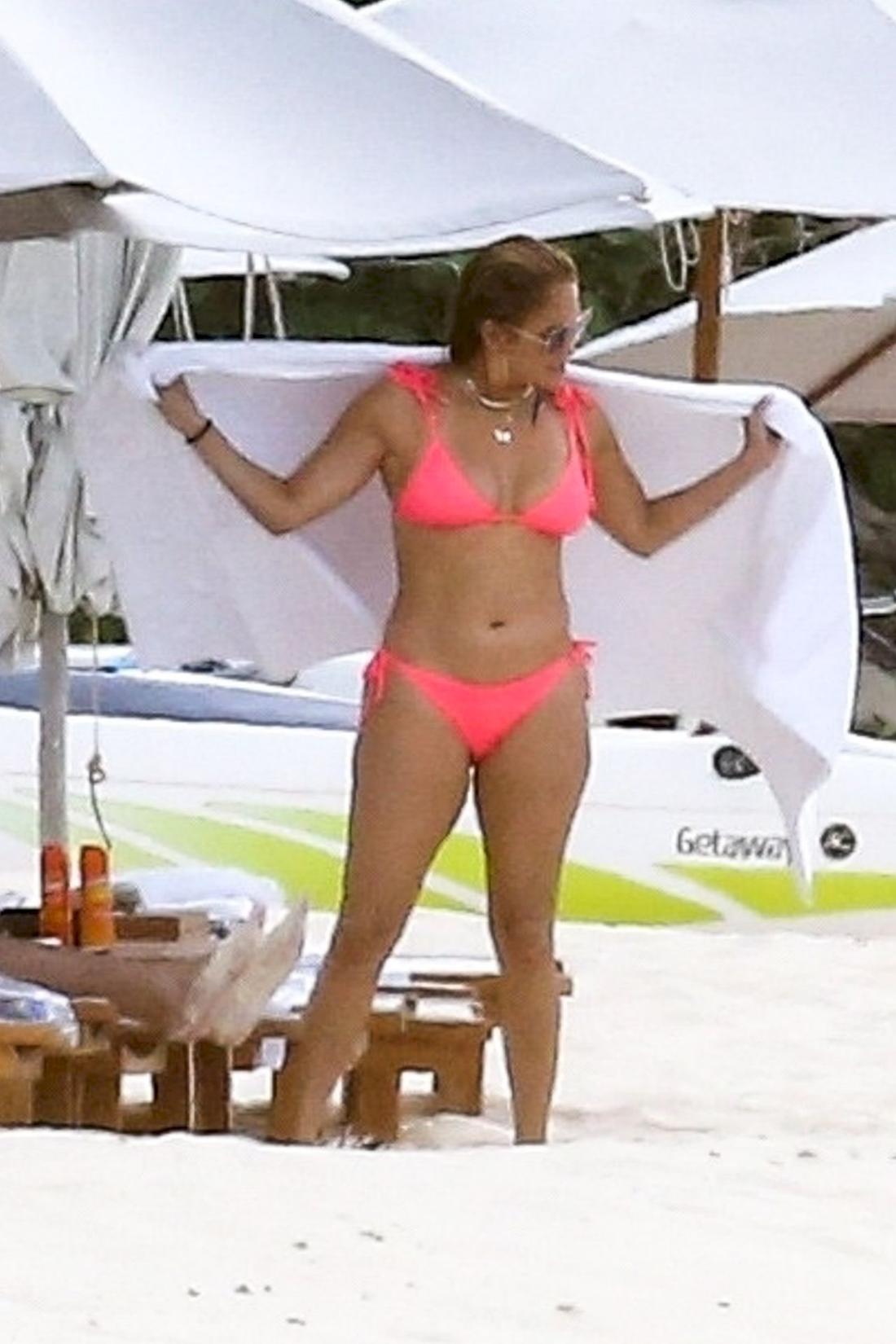 Jennifer Lopez w bikini