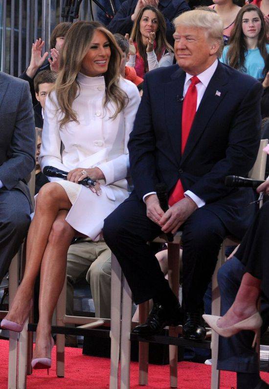 Naga sesja z kobietą i inne pikantne szczegóły z życia Melanii Trump