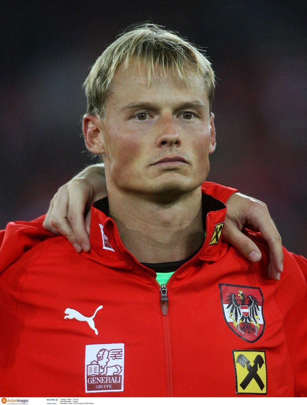 Alex Manninger/Scott Heavey / Reuters / Forum