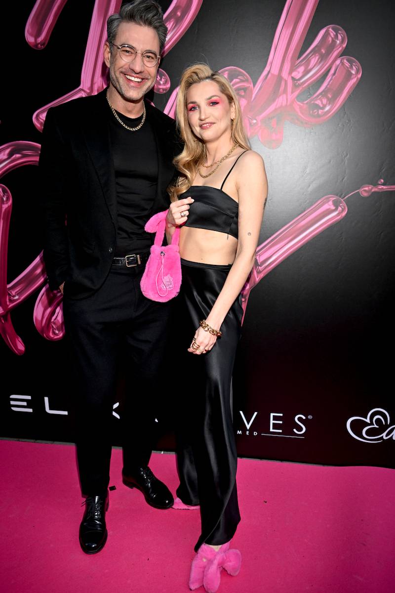 Pink Party. Stifler w gorsecie, Małgorzata Rozenek w czerni, Magda Gessler, Joanna Krupa, Hania z Genzie…