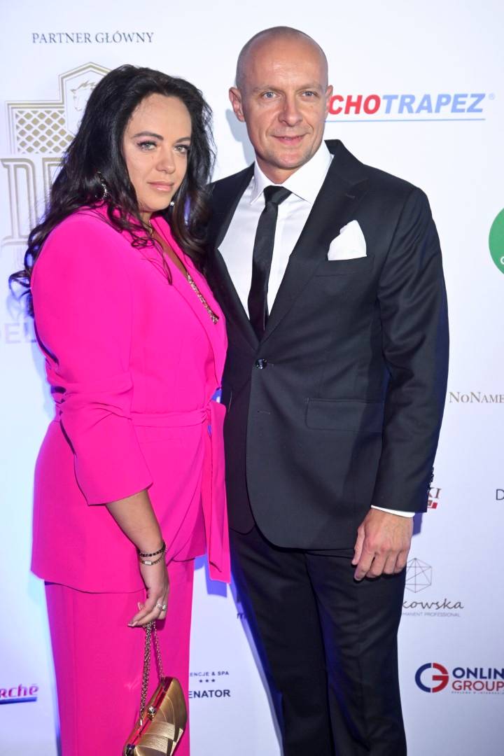 Gala “Osobowości i Sukcesy Roku 2023”: Paulina Smaszcz z tajemniczym brunetem, szczuplutka Izabela Janachowska…