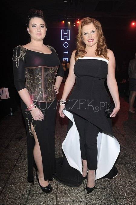 Marta Grycan i Wiktoria Grycan na pokazie mody