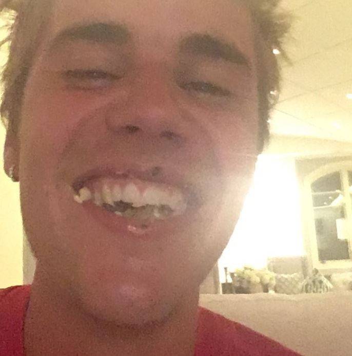 Justin Bieber  chce zmienić płeć? Jest w przebraniu KOBIETY!