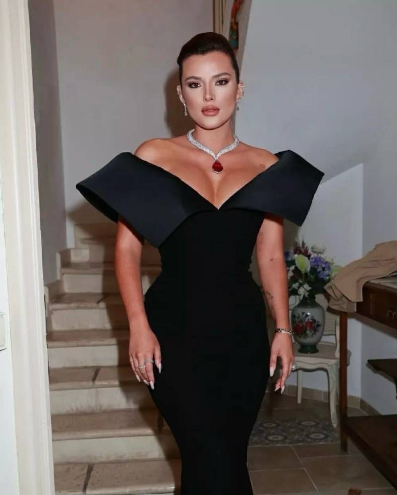 Bella Thorne sprzedaje bajeczną posiadłość za 4 mln$. Młoda artystka dorobiła się niebywałego luksusu…(FOTO)