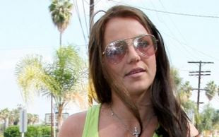 Britney uczulona na bieliznę