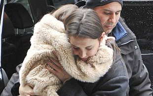 Katie Holmes śledzona przez Scjentologów?