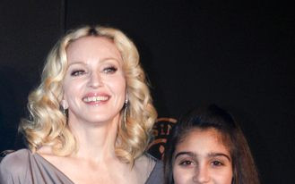 Madonna nie ufa społeczeństwu i jest surową matką