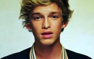 Cody Simpson wypuścił klip – On My Mind [VIDEO]