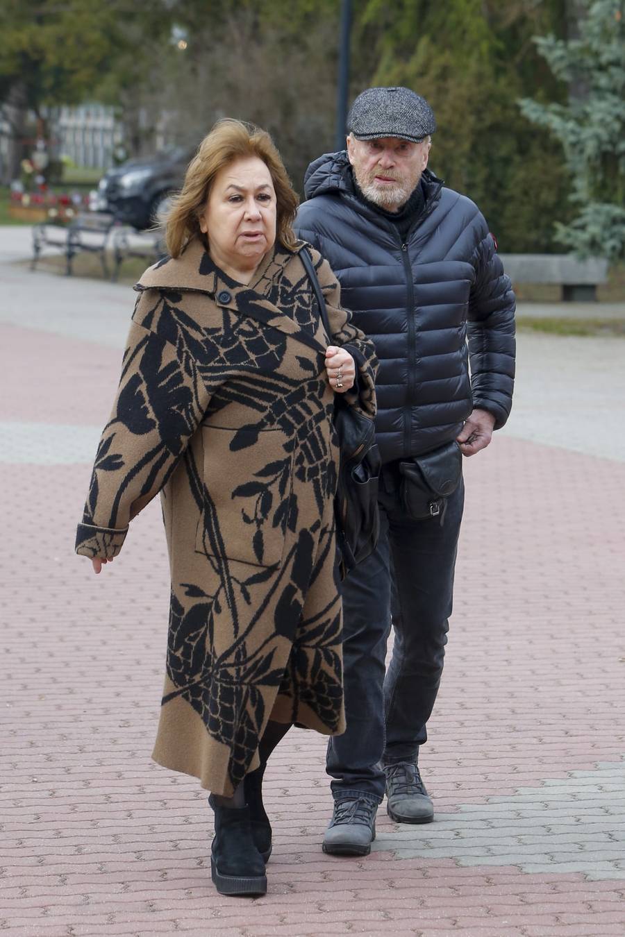 Przyjaciele pożegnali dzisiaj Magdalenę Cwen-Hanuszkiewicz: Beata Kawka, Daniel Olbrychski z żoną…