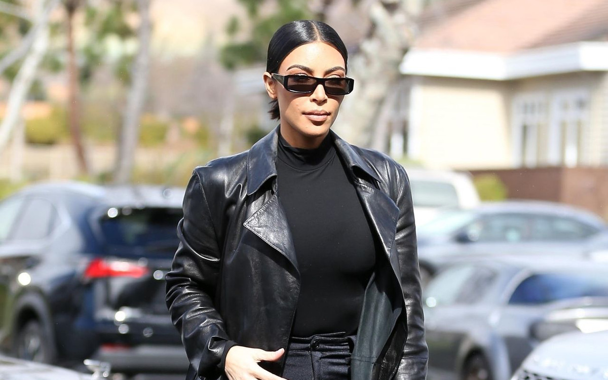 Kim Kardashian też wyskakują pryszcze