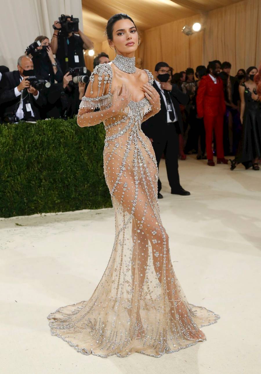 Met Gala 2021: Zjawiskowa Kendall Jenner, Jennifer Lopez, Justin i Hailey… (ZDJĘCIA)