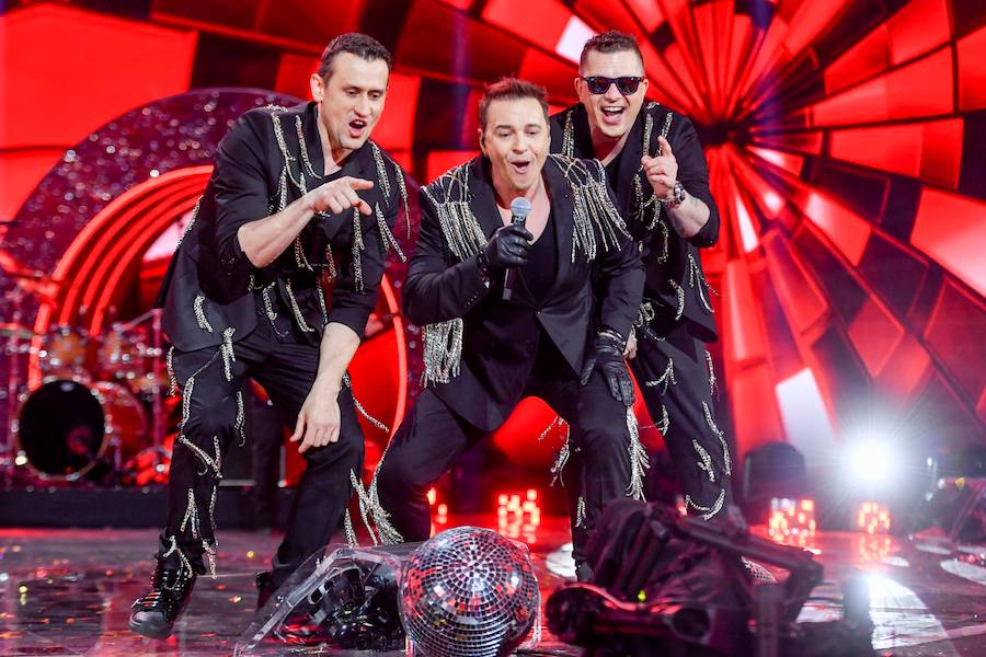 Sylwester Marzeń z Dwójką. Marcin Miller, Viki Gabor, Zenon Martyniuk, Pedro Santana, Milano..