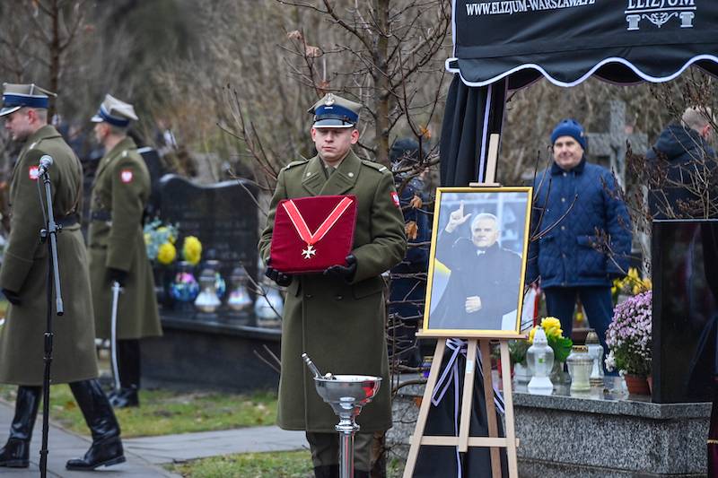 Pogrzeb Lucjana Brychczego. Tłumy piłkarzy i kibiców przyszły pożegnać legendę Legii Warszawa