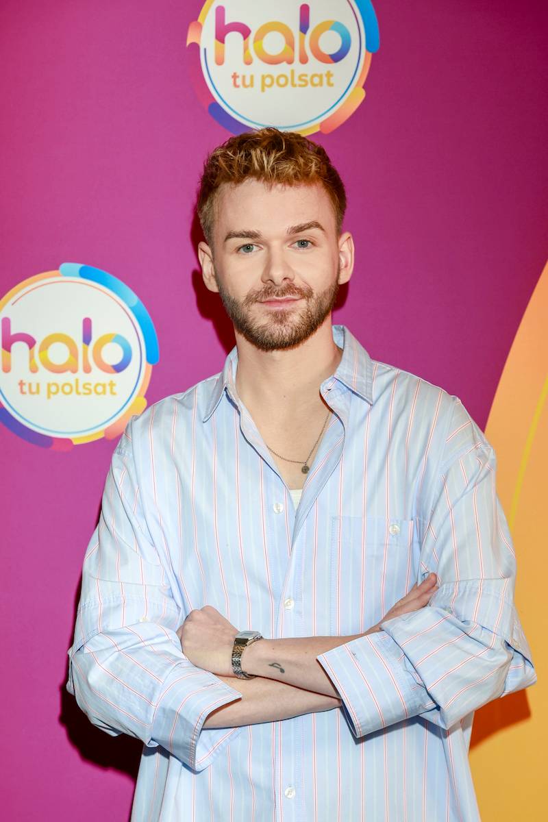 Plejada gwiazd w “Halo Tu Polsat”! Pełna uśmiechu Julia Żugaj, szarmancki Maciej Zakościelny (FOTO)