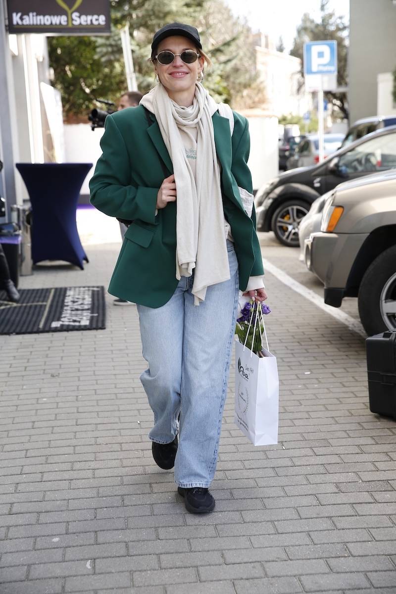 Celebryci na evencie “Moda na recykling”. Julia Kamińska dała czadu na scenie, Natsu w futerku…