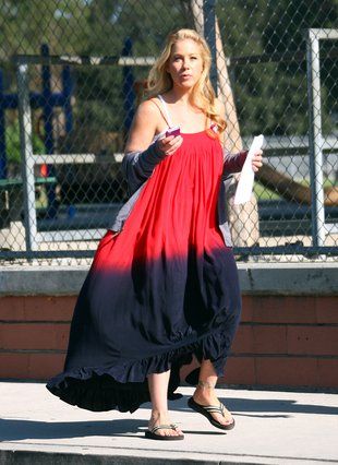 christina-applegate-R1