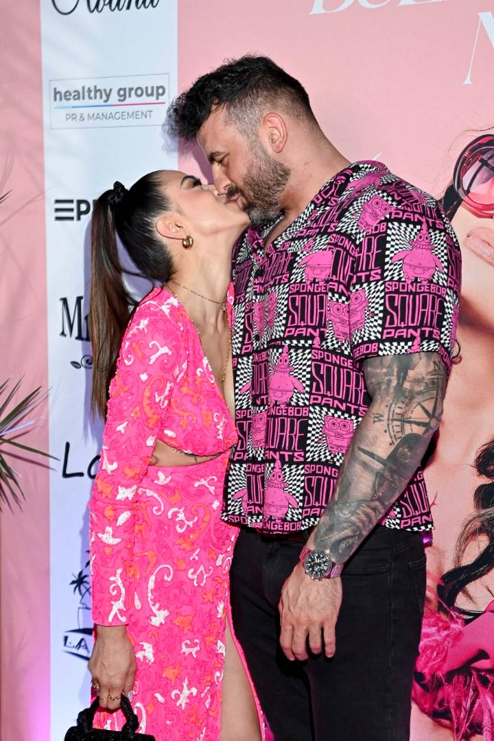 Tłum gwiazd na premierze singla: Barbara Kurdej-Szatan, Joanna Racewicz, Agnieszka Kaczorowska, Maja Hyży, Qczaj