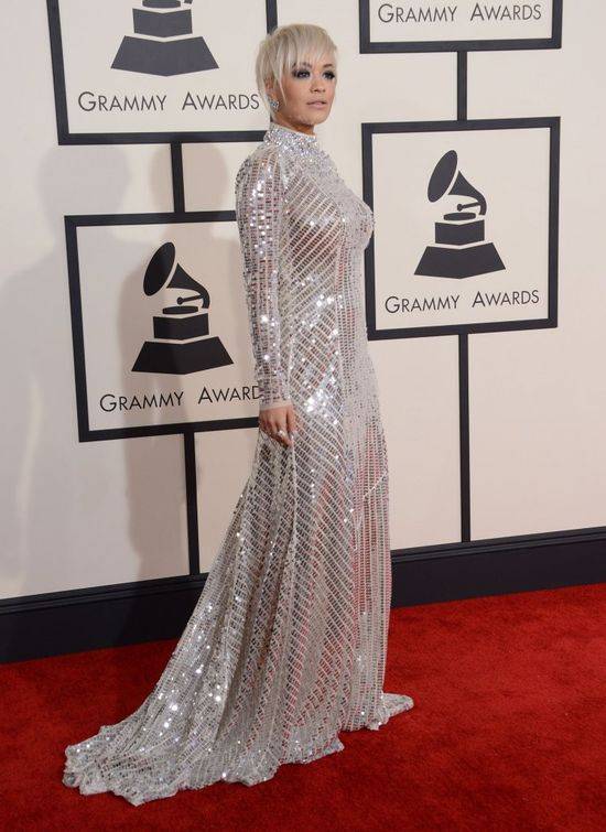 Rita Ora na czerwonych dywanach