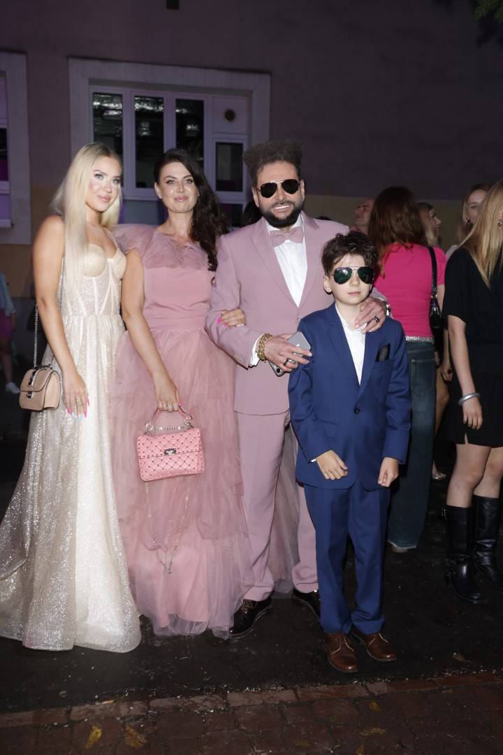 ZATRZĘSIENIE gwiazd na Pudelek Pink Party: Hakiel, Krupa, Hyży, Kaczorowska, Wiśniewska, Węgrowska…