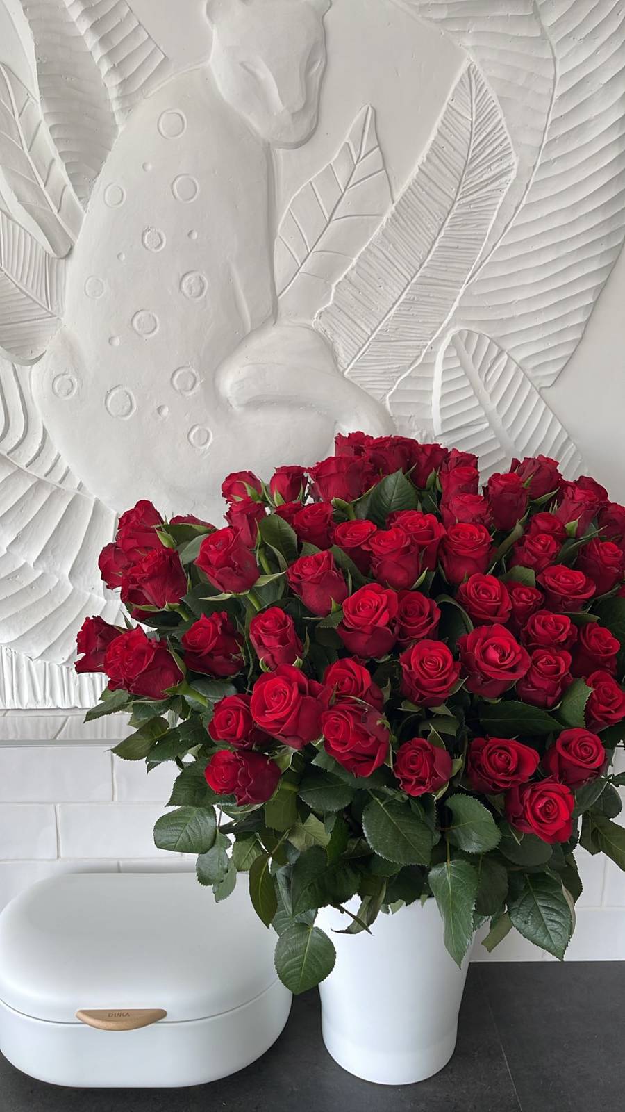 Tak mieszka Maffashion po rozstaniu z Fabijańskim! Wnętrze idealne pod modowe sesje (ZDJĘCIA)