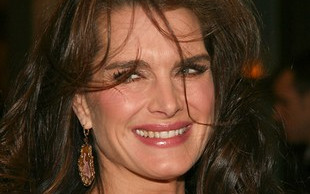 Brooke Shields jak smakowita czekolada (FOTO)