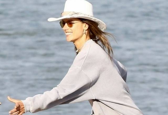 Co się stało z pupą Alessandry Ambrosio?!