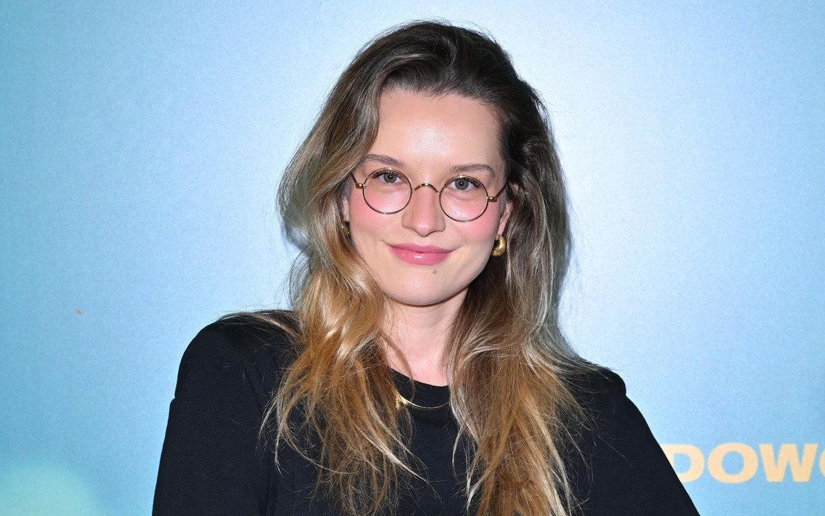 Julia Chatys w mikro mini zachwyciła figurą na premierze. Spójrzcie tylko na te buty