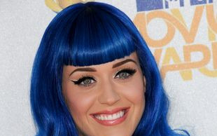 Katy Perry rzuciła w swoich fanów tortem [VIDEO]