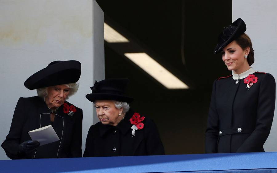 Księżna Kate i księżna Meghan na obchodach rocznicy zakończenia wojny