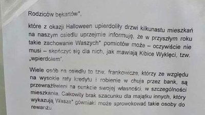 Na warszawskiej Białołęce ktoś powiesił kartkę z groźbami i przekleństwami