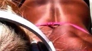 Na takiej pupie położyłby się chętnie nie tylko pies (FOTO)