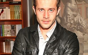 Cypriański nie ma się z kim całować