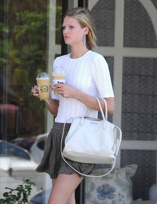 Toni Garrn – galeria zdjęć