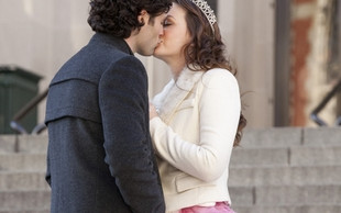 Leighton Meester całuje się z Pennem Badgley’em (FOTO)