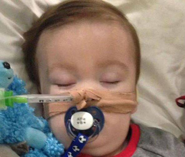 Alfie Evans nie otrzymał w SZPITALU pokarmu przez 28 GODZIN!