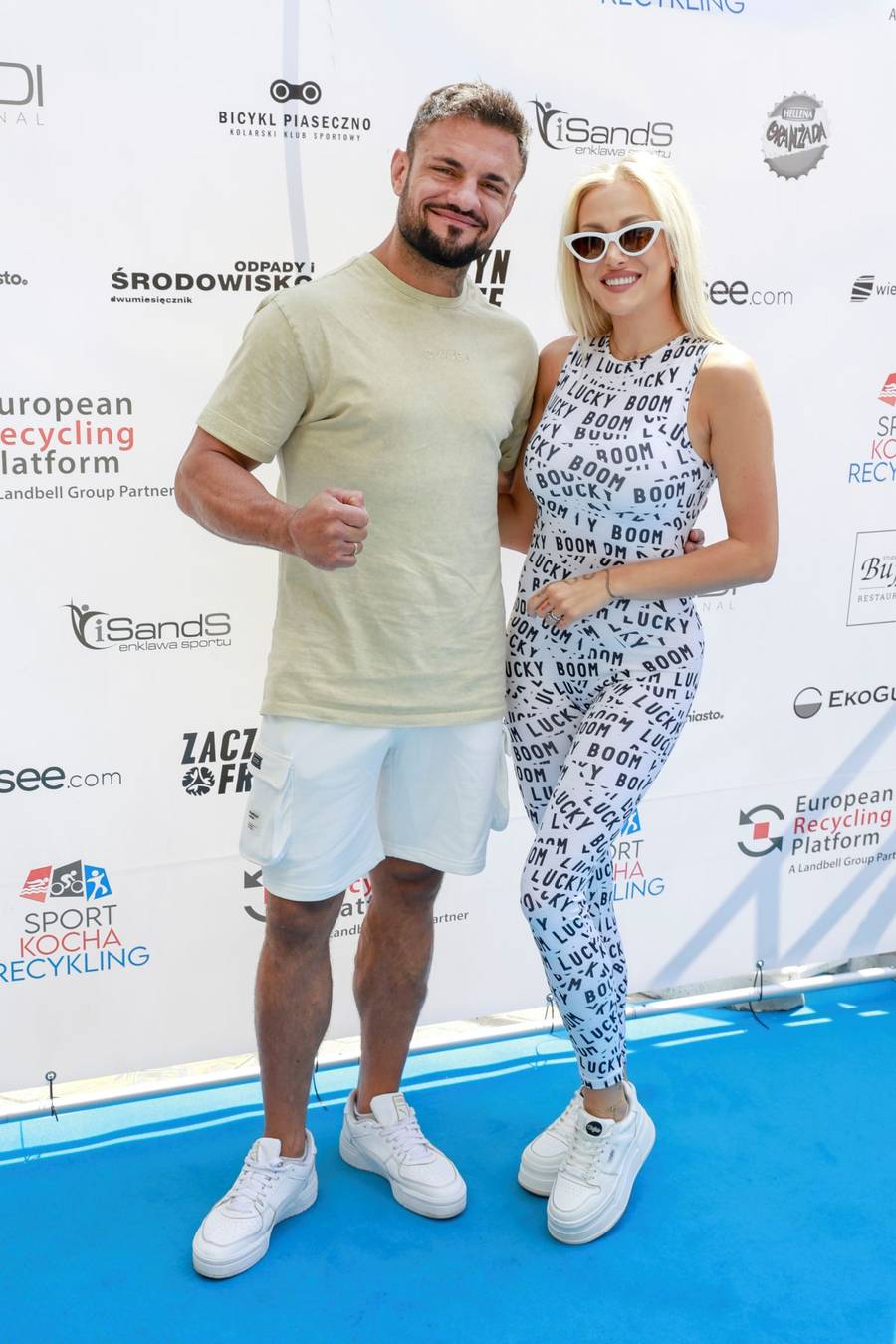 Gwiazdy świętują Światowy Dzień Roweru! Elegancka Gardias, Eliza Trybała z mężem, Qczaj…(FOTO)