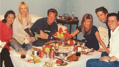 Courteney Cox zdradziła, które odcinki “Przyjaciół” są jej ulubionymi