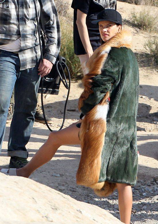 Alessandra Ambrosio w pracy