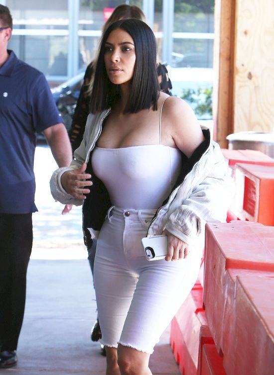 Kim Kardashian ZAJDZIE W CIĄŻĘ dzięki Kris Jenner?!