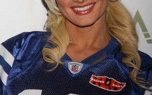 Plastikowa Holly Madison (FOTO)