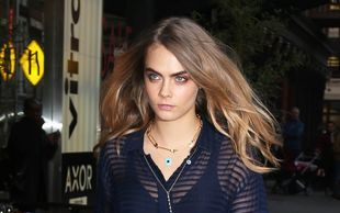 Cara Delevingne emanuje seksapilem?! (FOTO)