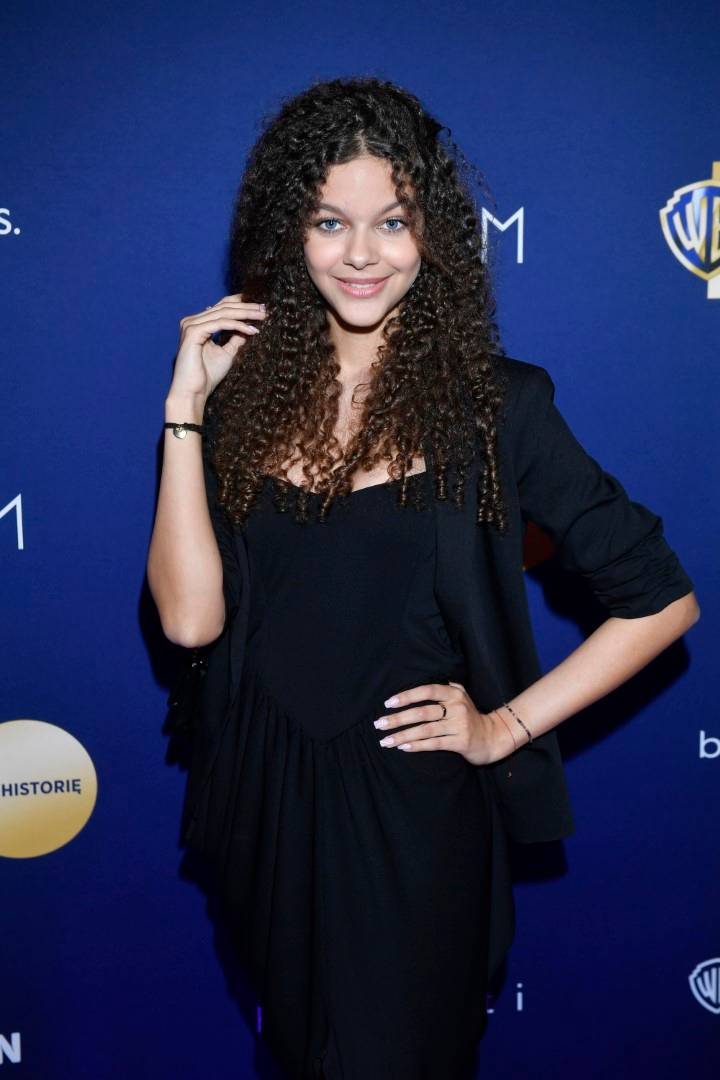 100-lecie Warner Bros. Discovery: Radosna Julia Wieniawa z popcornem, czarnowłosa Anna Maria Sieklucka, Małgorzata Foremniak